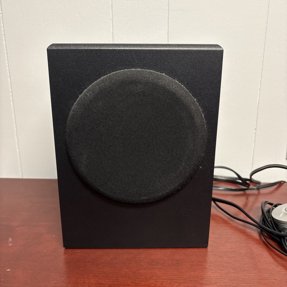 Insignia Powered Computer Subwoofer with Control Pad NS-PSD5321