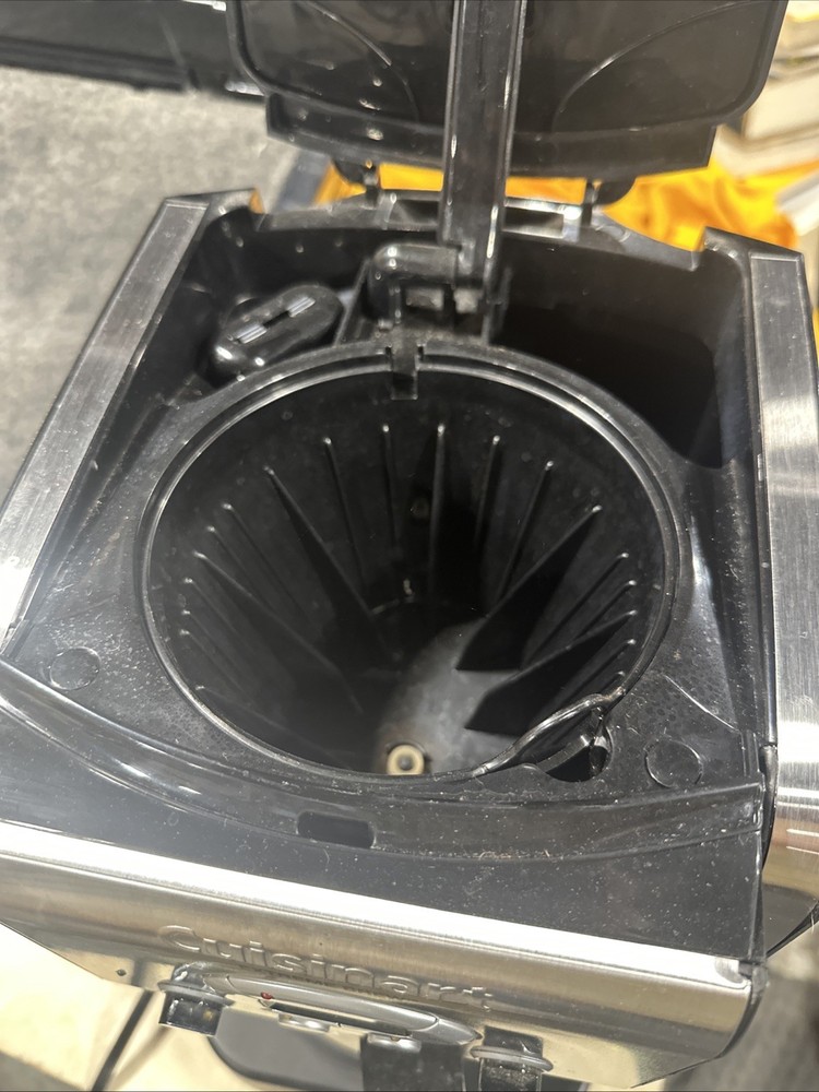 Cuisinart DCC-2650 Extreme Brew 12-Cup Programmable Coffee Maker Silver & Black