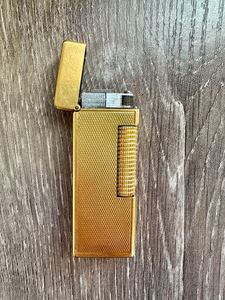 Vintage Dunhill lighter in original box Untested