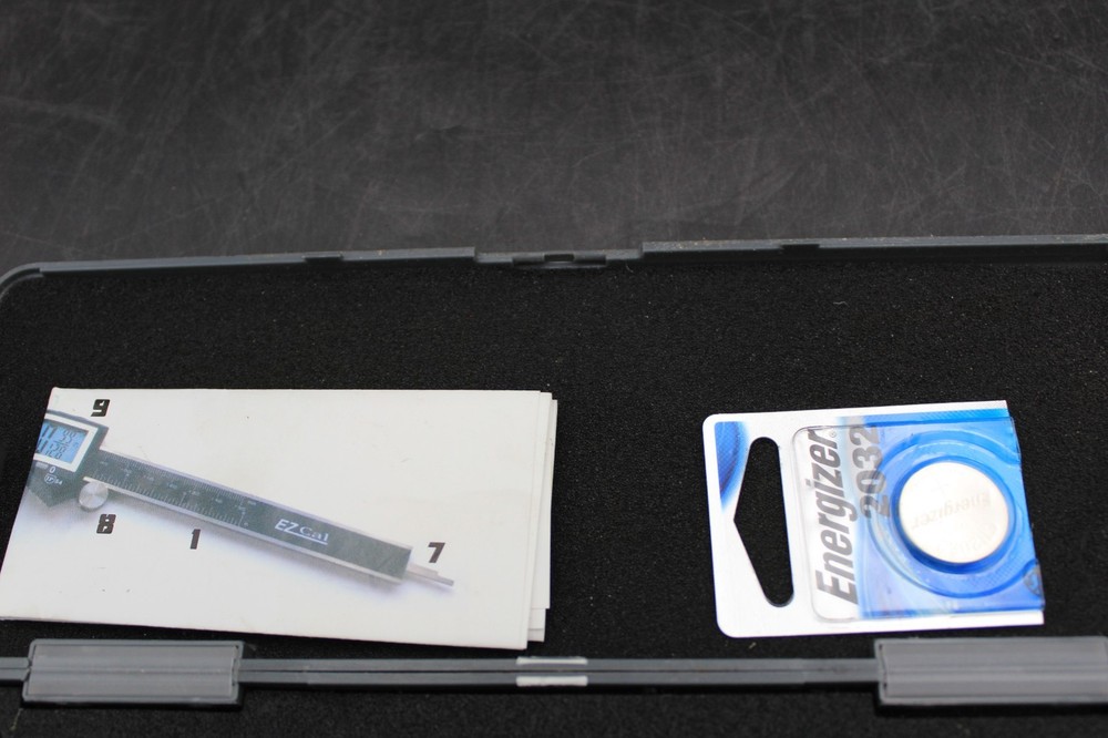iGaging EZ Cal Digital Caliper 6 Inch LCD Screen Electronic Measuring Tool