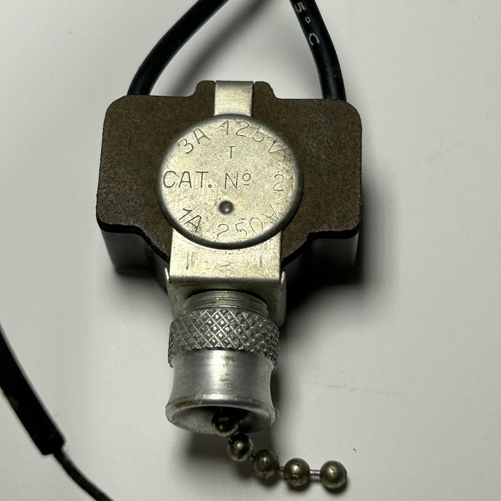 NOS Vintage Cord Pull Chain Light Switch Single Pole ON/OFF McGill Bakelite