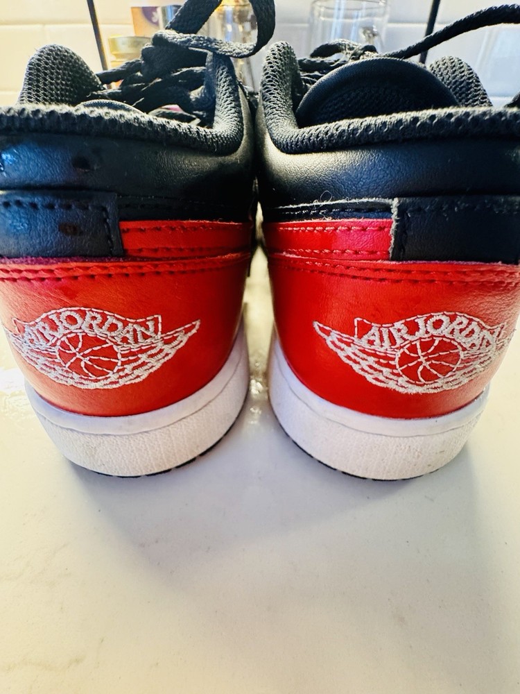 Boys Jordan 1 Low Top Size 6