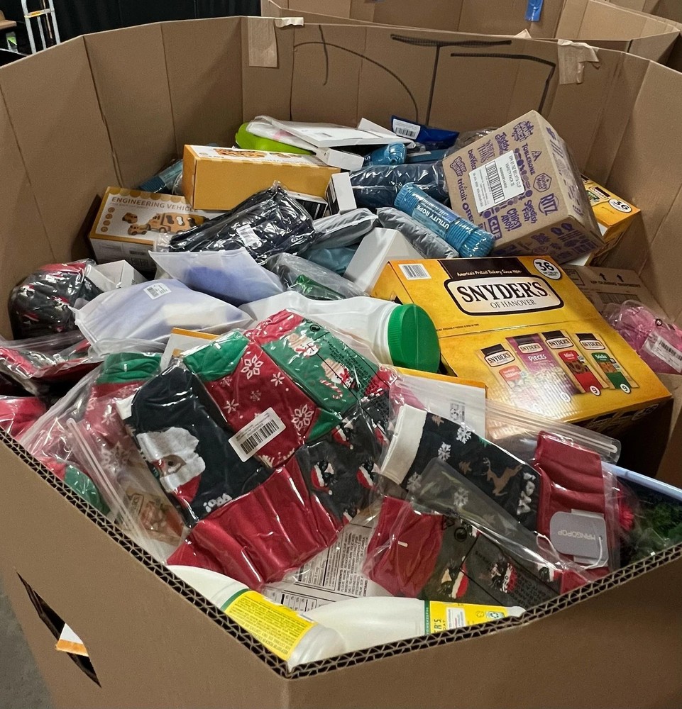 High Profit Liquidation Box – Mixed Merchandise Bundle 💰 LARGE