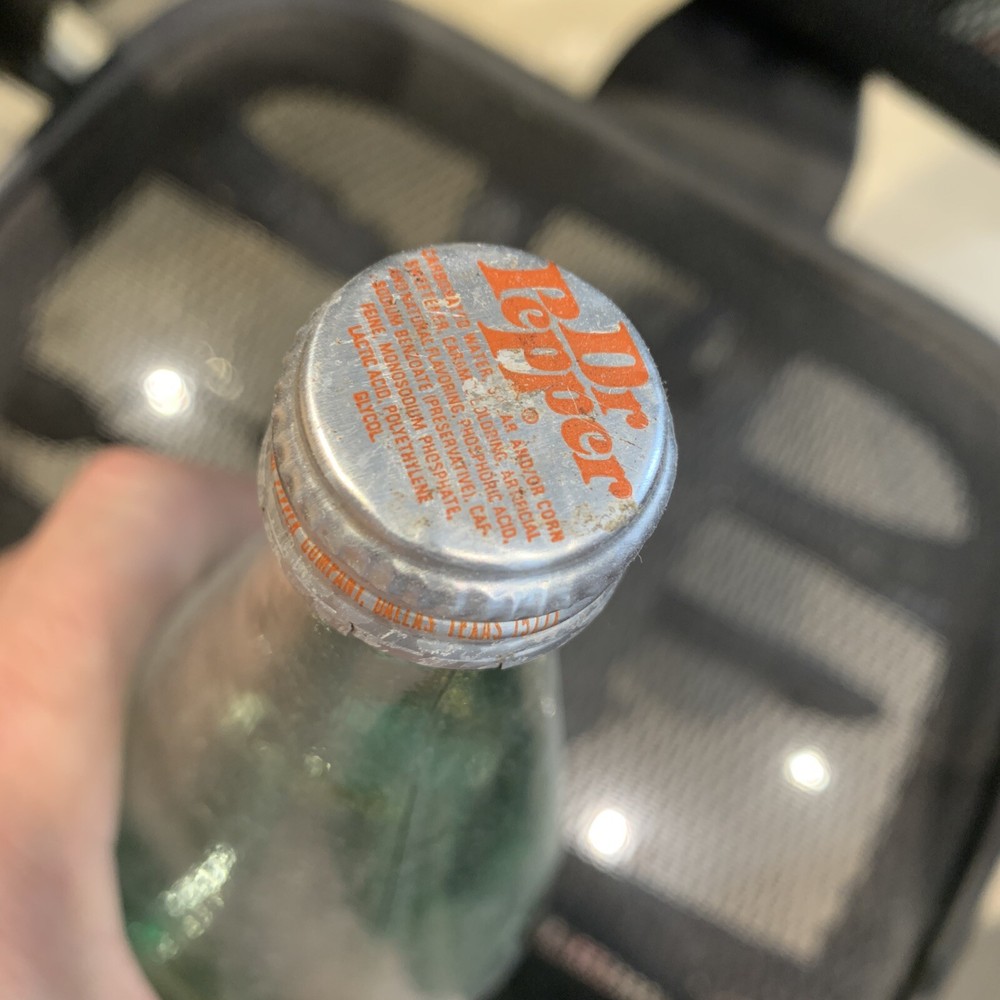 RARE 32 oz.1974 Dr Pepper Watergate "bug" Bottle 3rd shift