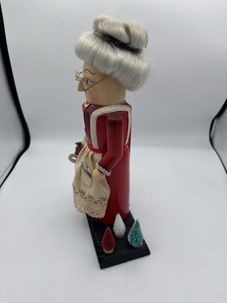 Mrs Clause 14inch tall nutcracker