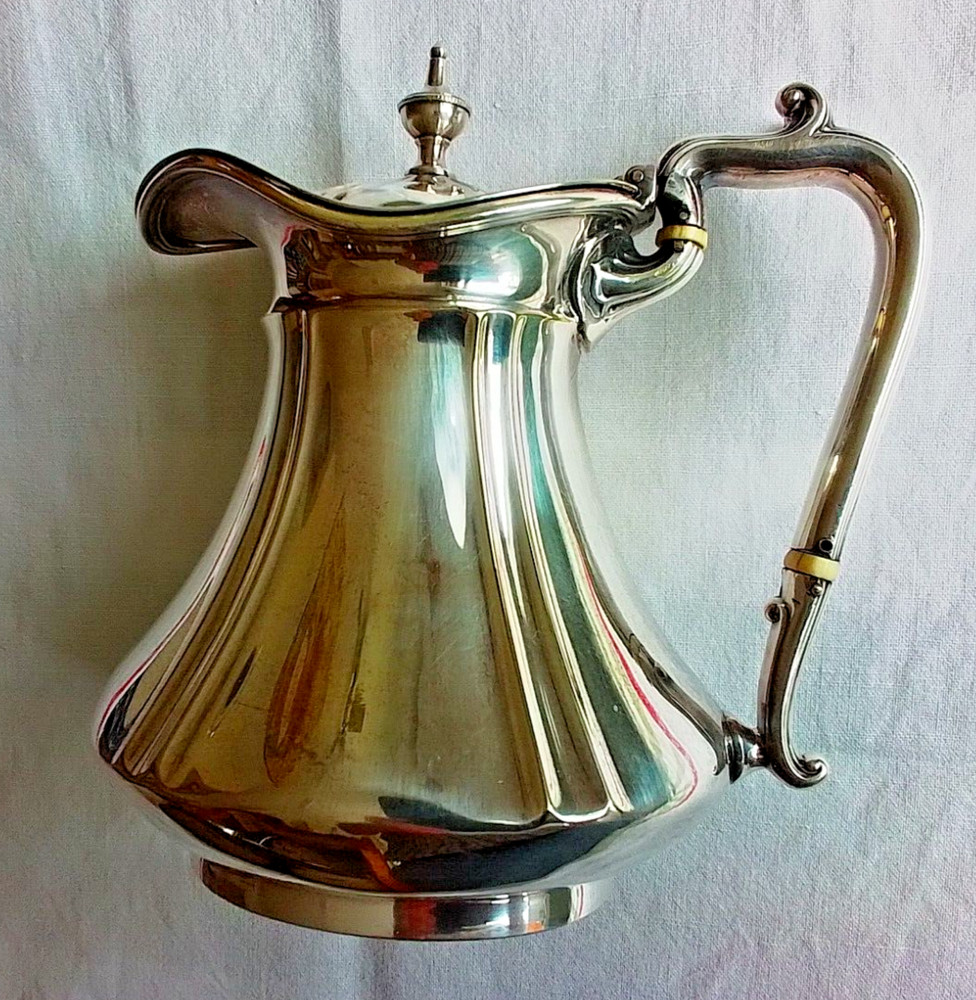 Antique Silver Plate Lidded Jug, Lovely Shape with a Nice Shaped Isolated Handle
