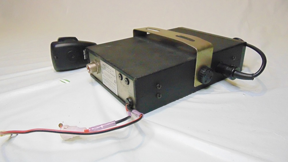 Realistic TRC-413 40ch CB with Mic Vintage working