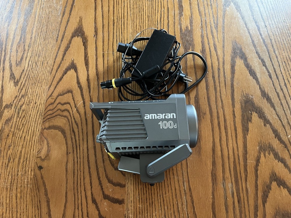 Amaran 100D COB LED Light