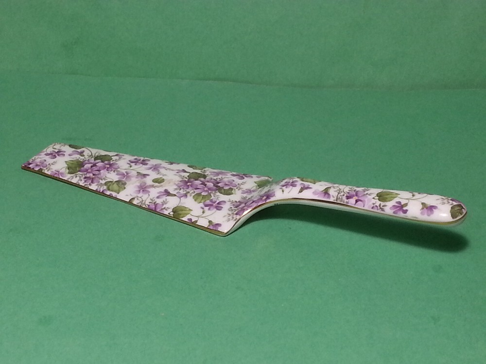 A Special Place Cake Server Porcelain