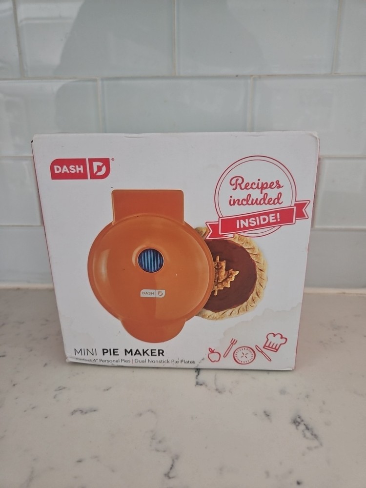 Dash Mini Pie Maker Personal 4” Personal Pies Dual Nonstick Pie Plates