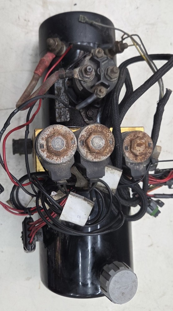 Blizzard Plow Hydraulic Unit
