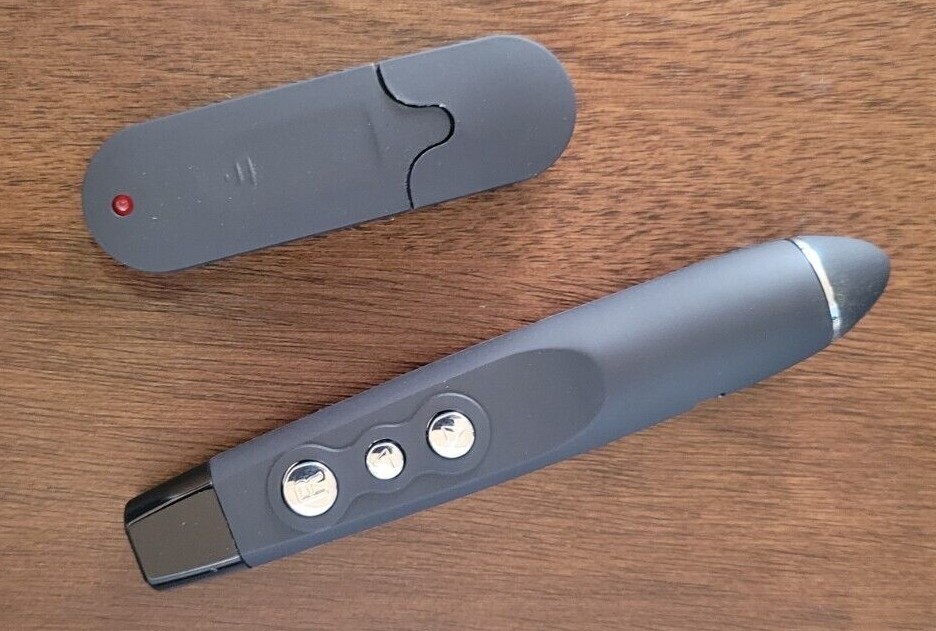 Presenter PP-1000 Black New With Case Presentation Remote