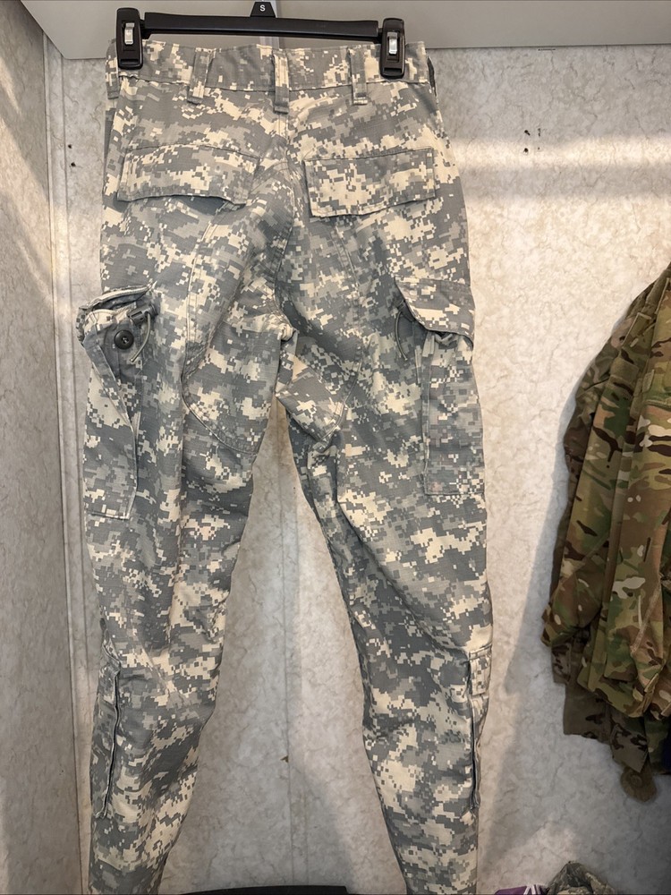 US ARMY ACU PANTS SIZE X SMALL - REGULAR
