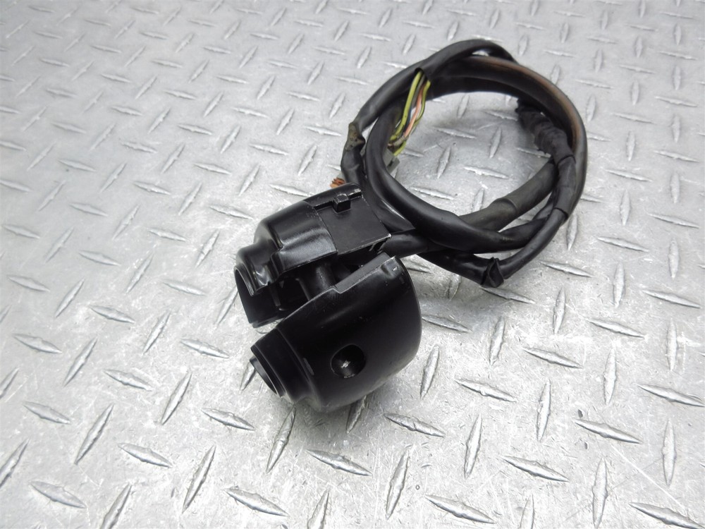 2005 Harley Softail Deluxe FLSTNI Left Handlebar Control Switch Handle Bar