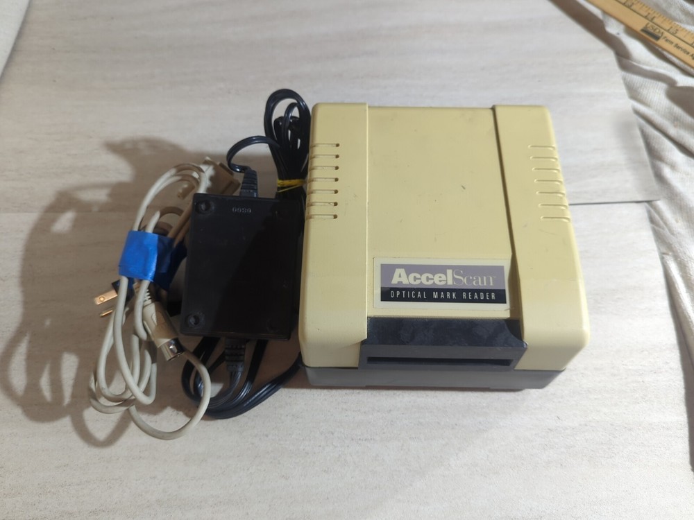 Advantage Learning System OMR1100 Optical Mark Reader With adapter and cable