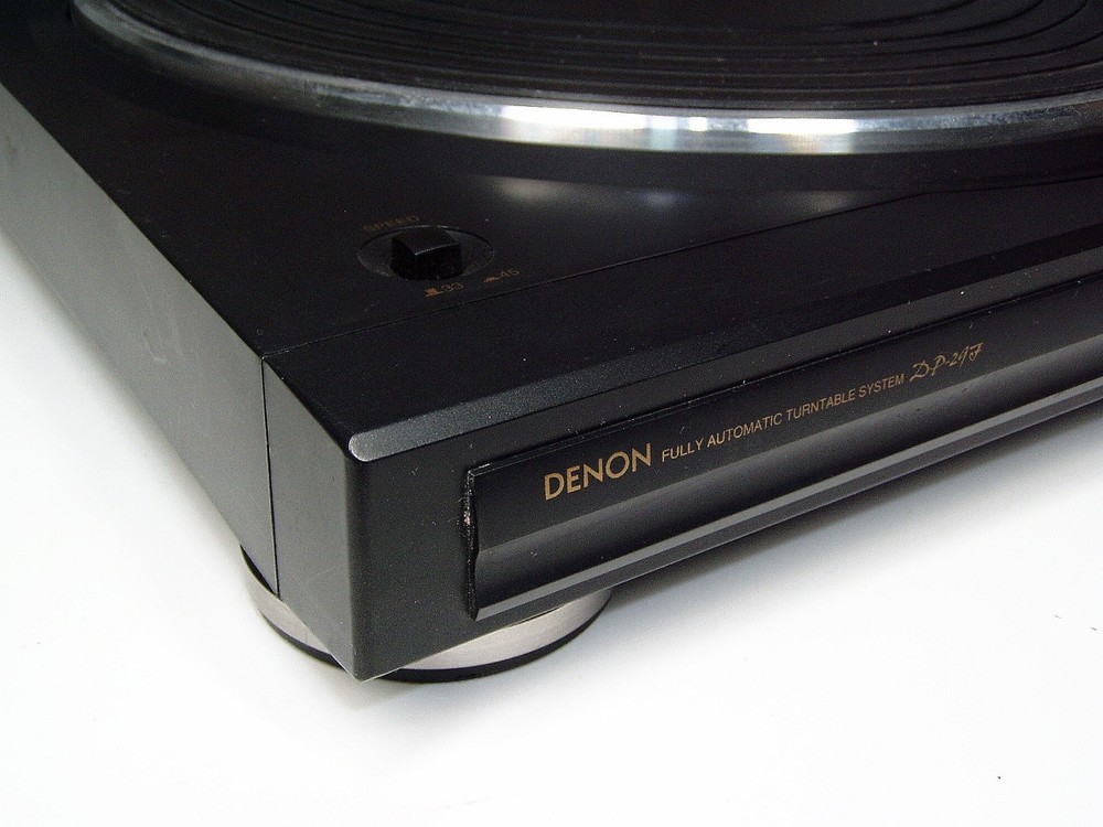 Denon DP-29F Automatic TURNTABLE Vinyl Record Player Tested & Working SEE VIDEO