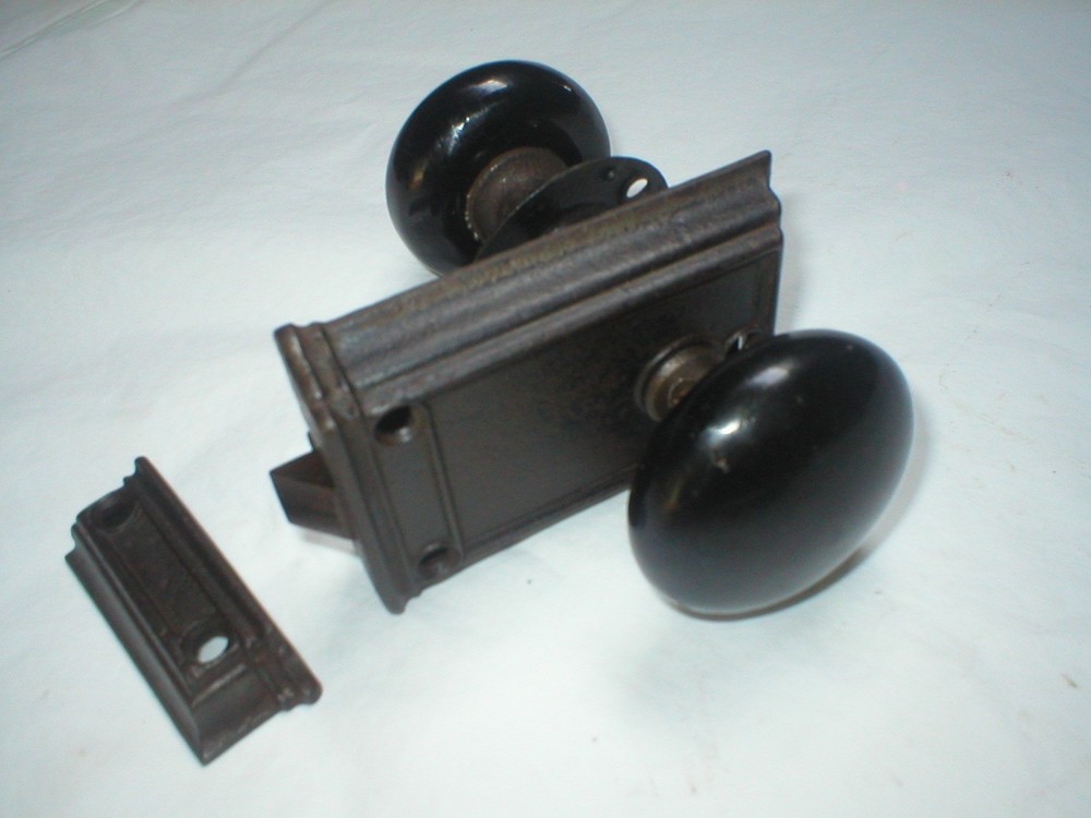 Antique Surface Mount Door Hardware with Porcelain Knobs