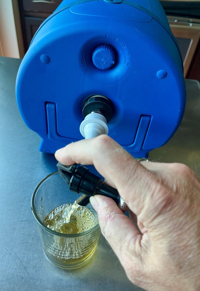 Pinter Brew Test With Carbonation Fittings