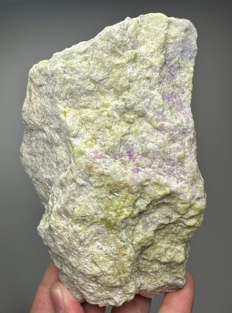 942 Gr. Fluorescent Phosphorescent Tenebrescent Hackmanite, Unknown On Matrix