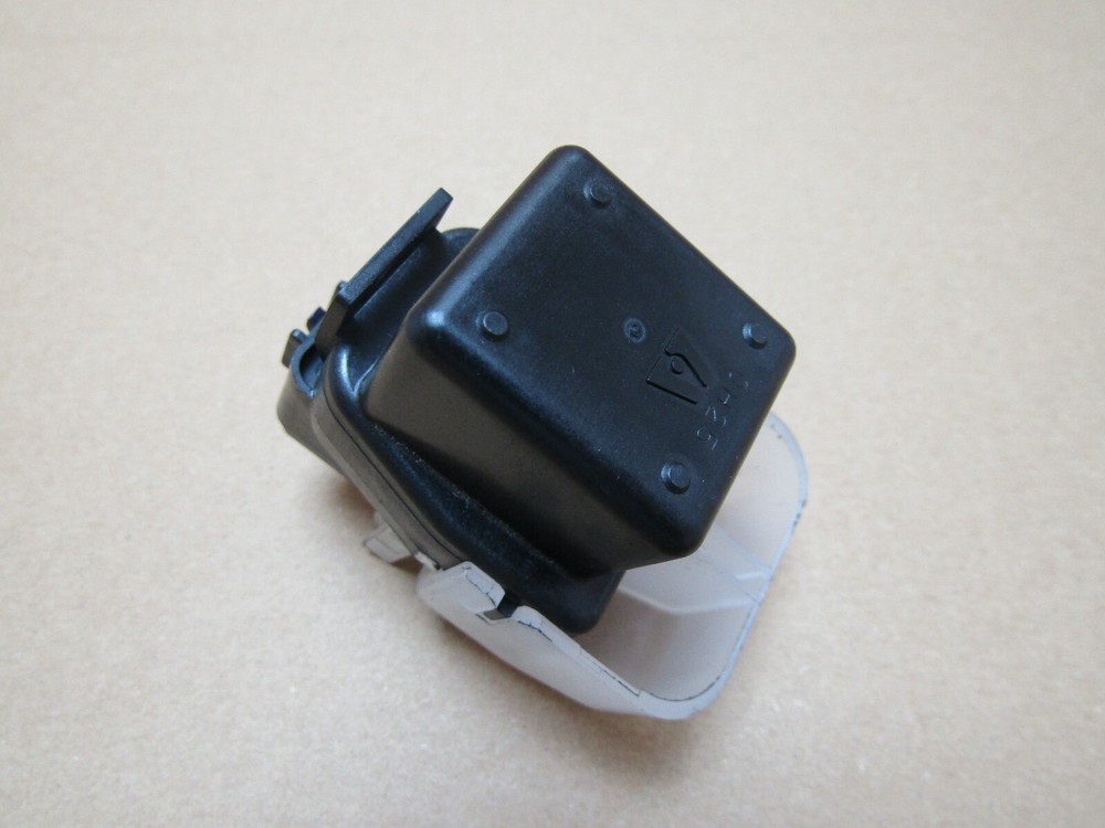 Triumph Trident 2022 2,416 miles starter relay (6702)