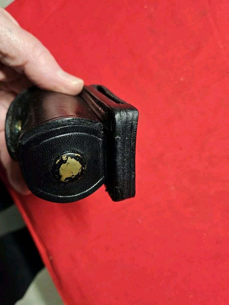 Police 38 Special Speedloader Black Leather Pouch.
