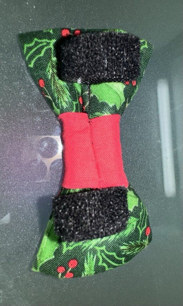 Handmade Over The Collar Small Pet Bow - Christmas Pattern #2