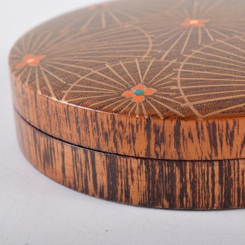 Lacquerware Maki-e Incense Container Japan 1.7cm x 7.2cm