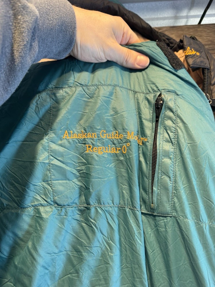Cabelas Alaskan Guide Model Rectangle Reg Sleeping Bag Down/ Thermolite 0f