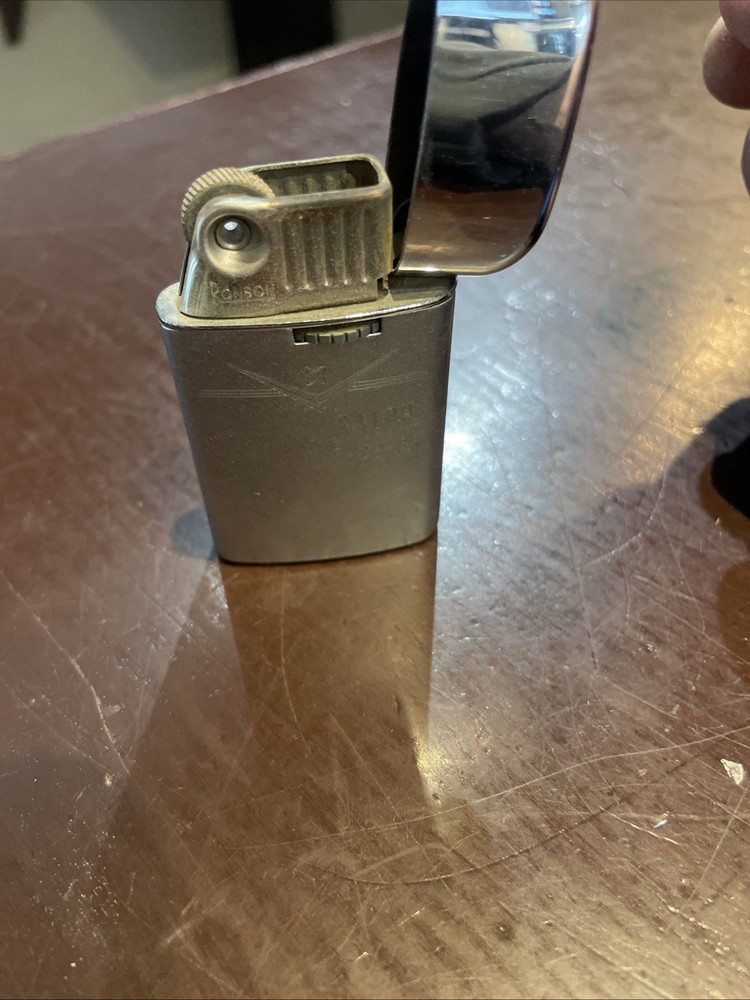 Vintage 1960’s Ronson Lighter With Chevron Atomic Design