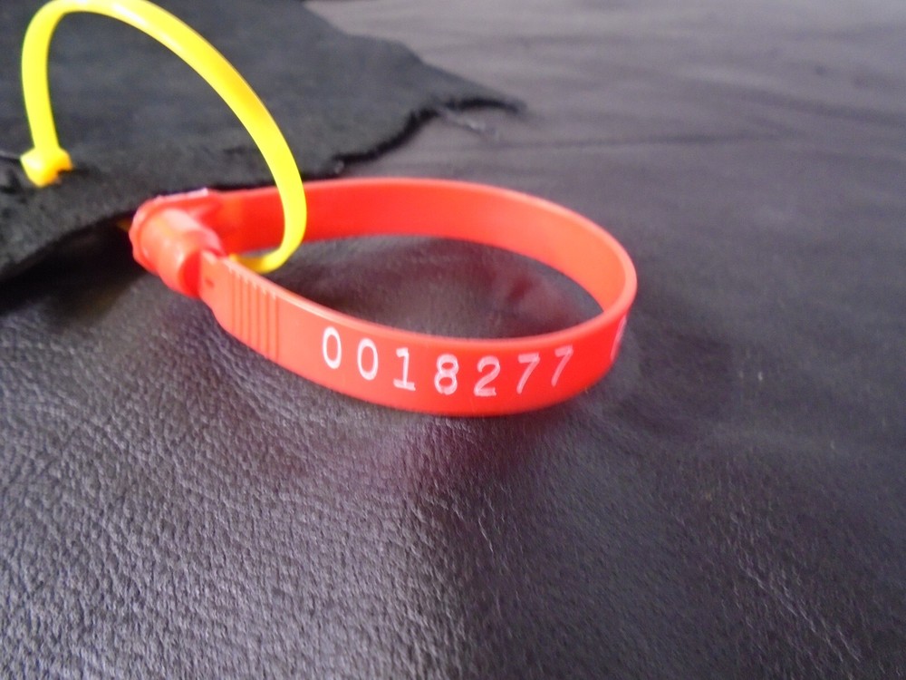 Top Grain Goat Leather #0018277 Row 155