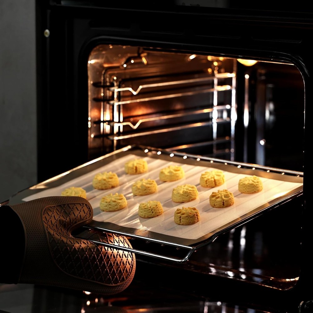 KitchenRaku 2-Pack Silicone Baking Mat, 2 Half Sheet, Brilliant White
