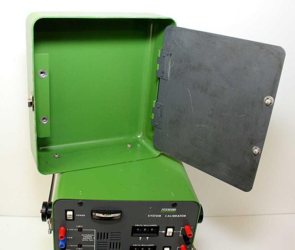 Invensys Foxboro 2AT-CAL Spec 200 System Calibrator