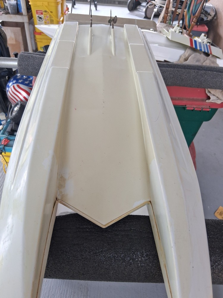 MRP r/c 32" Fast Attack Catamaran