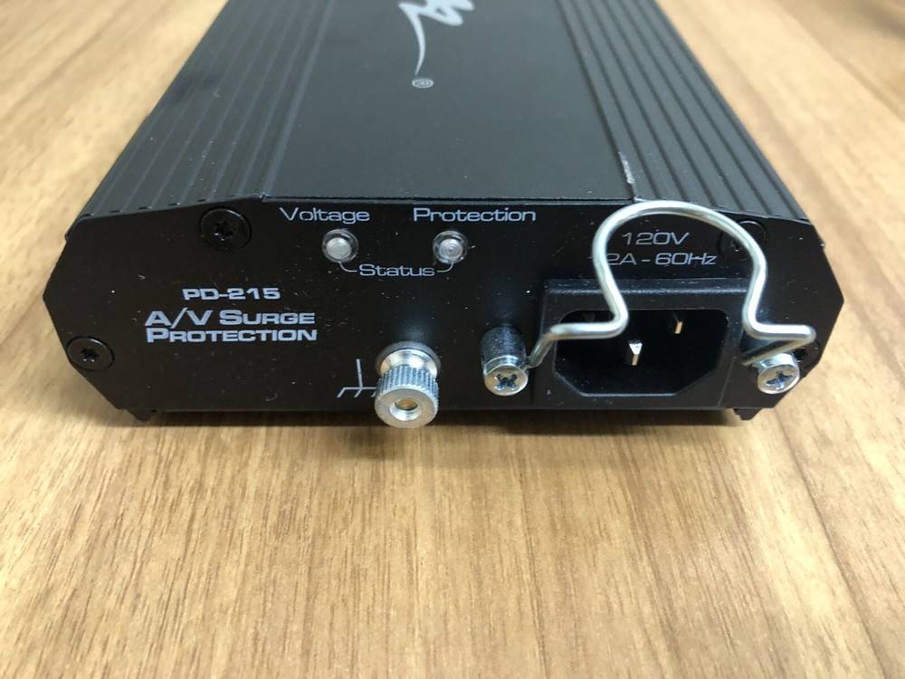 Middle Atlantic PD-215 2-Outlet 2-Surge Compact Surge Protector