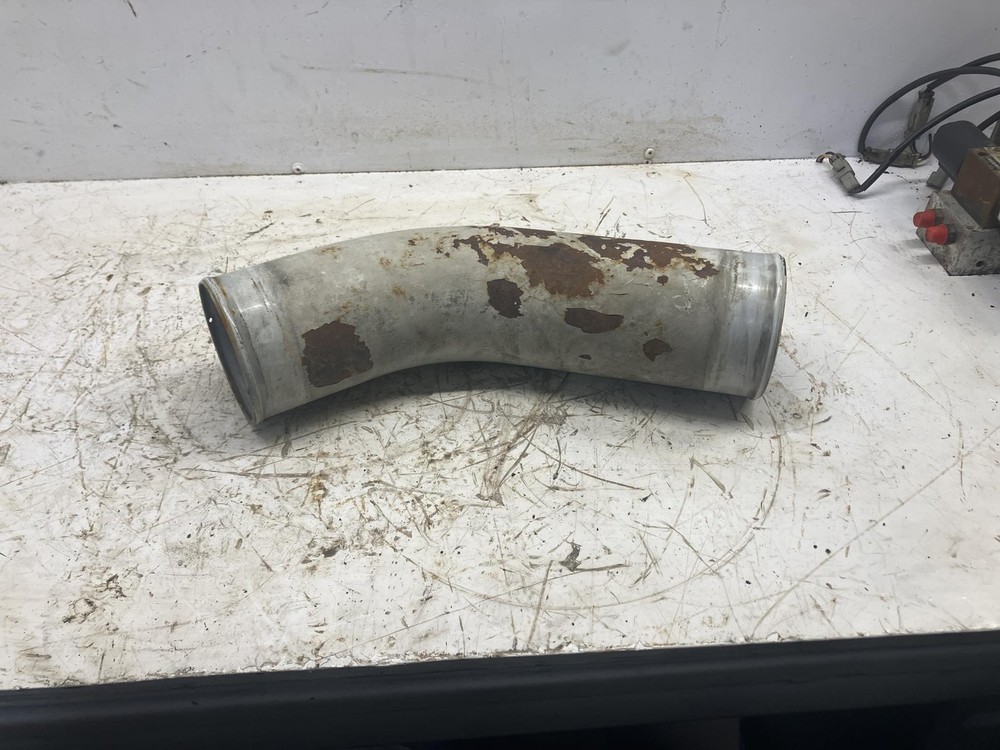 Peterbilt 377 Left/Driver Air Transfer Tube - Used