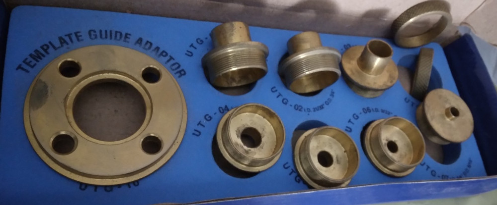 Template Guide Kit Set 1 Adapter, 2 Lock Nuts, 7 Different Template Guides