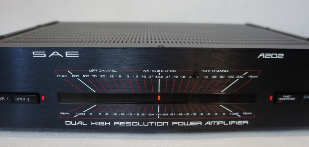 SAE A202 DUAL HIGH RESOLUTION POWER AMPLIFIER