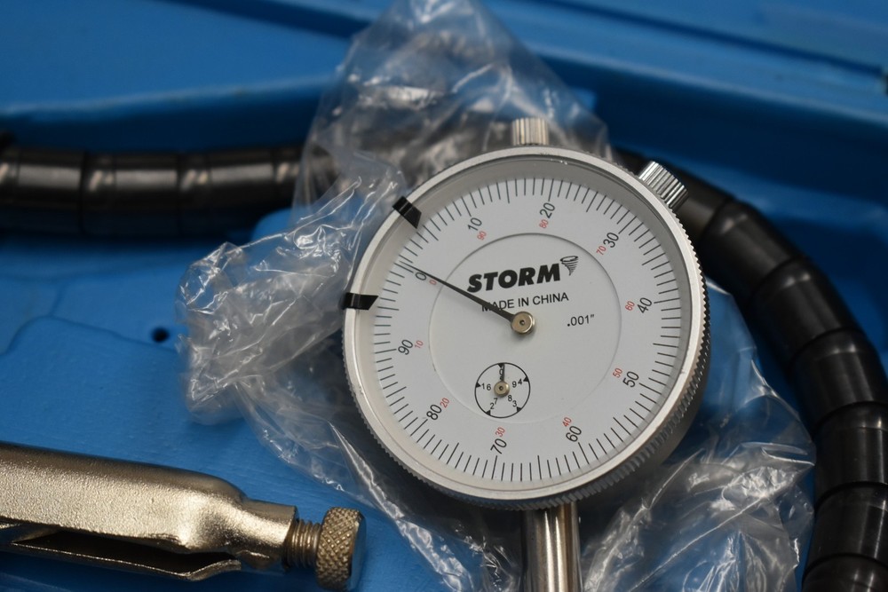 3D103 CENTRAL Storm Dial Indicator Set w/Locking Pliers in Molded Storage Case