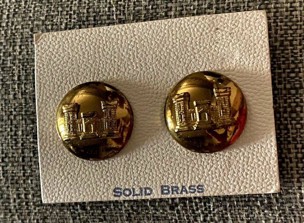 ENGINEER SOLID BRASS ENLISTED COLLAR INSIGNIA-SEMI-DOMED PAIR ON-CARD POST WW-2