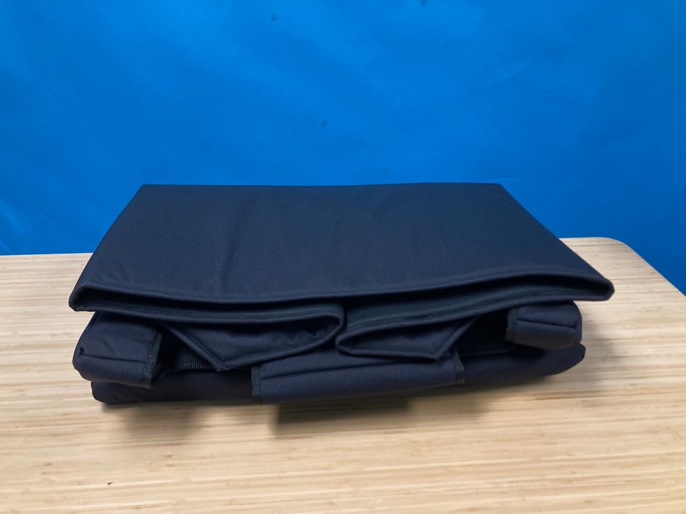 Undercover ES18P Deluxe Padded Speaker Cover