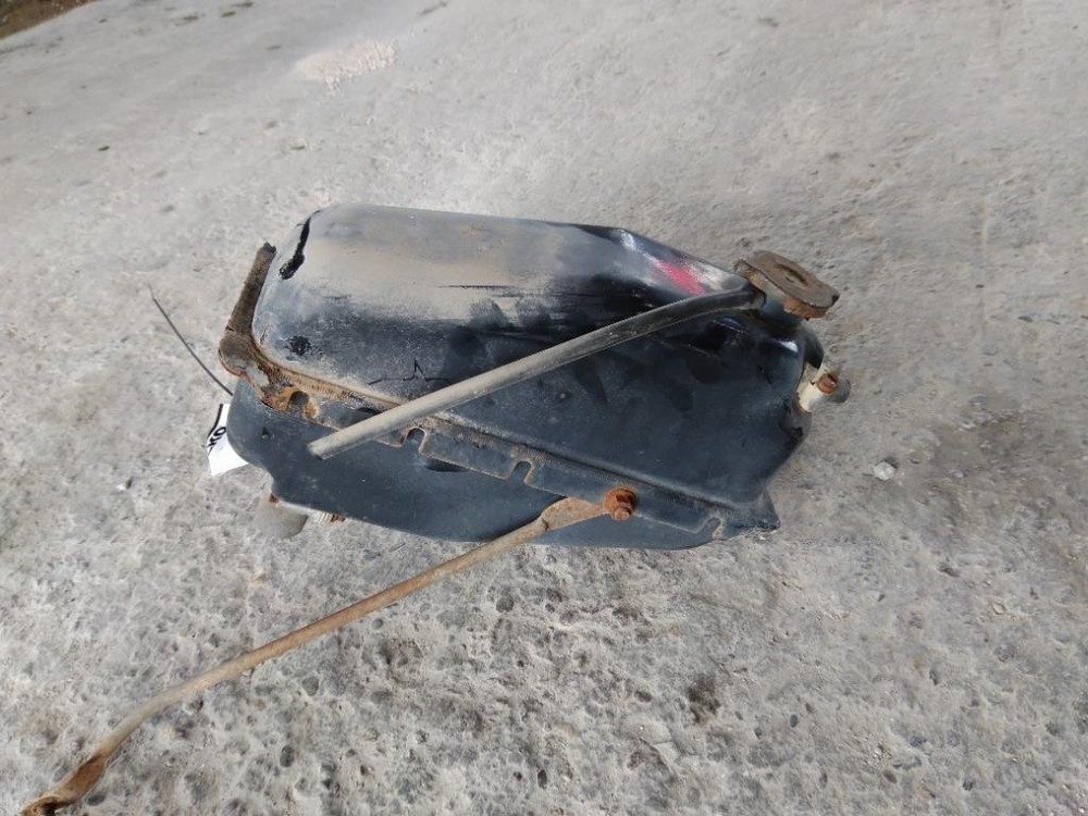 For 2000 FREIGHTLINER FL70 RADIATOR OVERFLOW TANK , MN