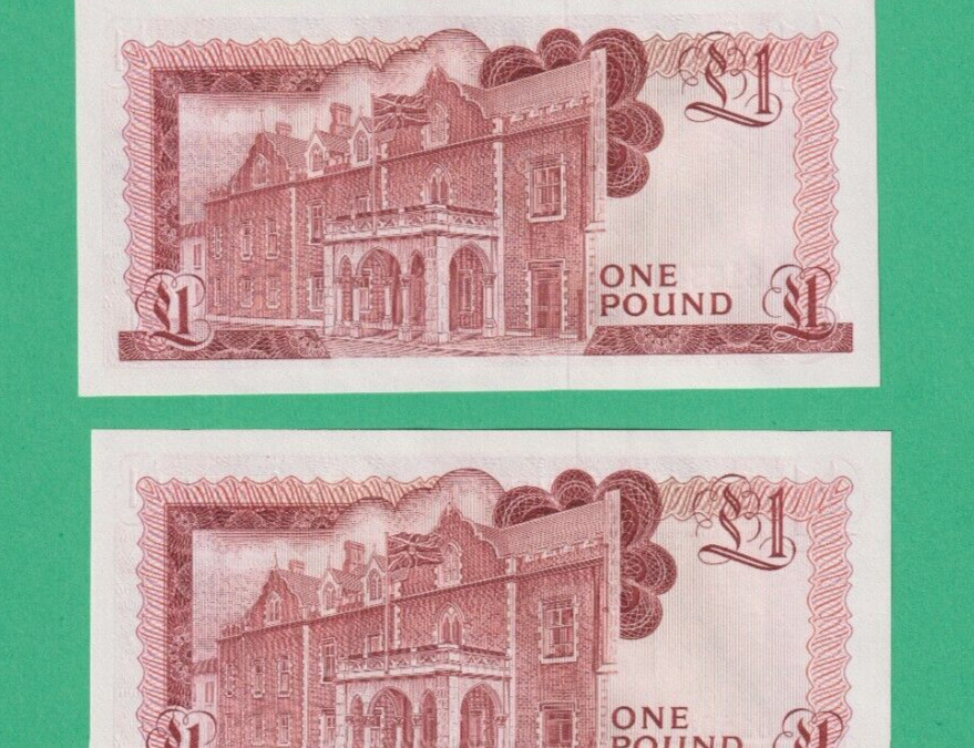 Gibraltar - 1988 - 2x £1 One Pound Banknotes - AUNC - CONSECUTIVE SERIALS