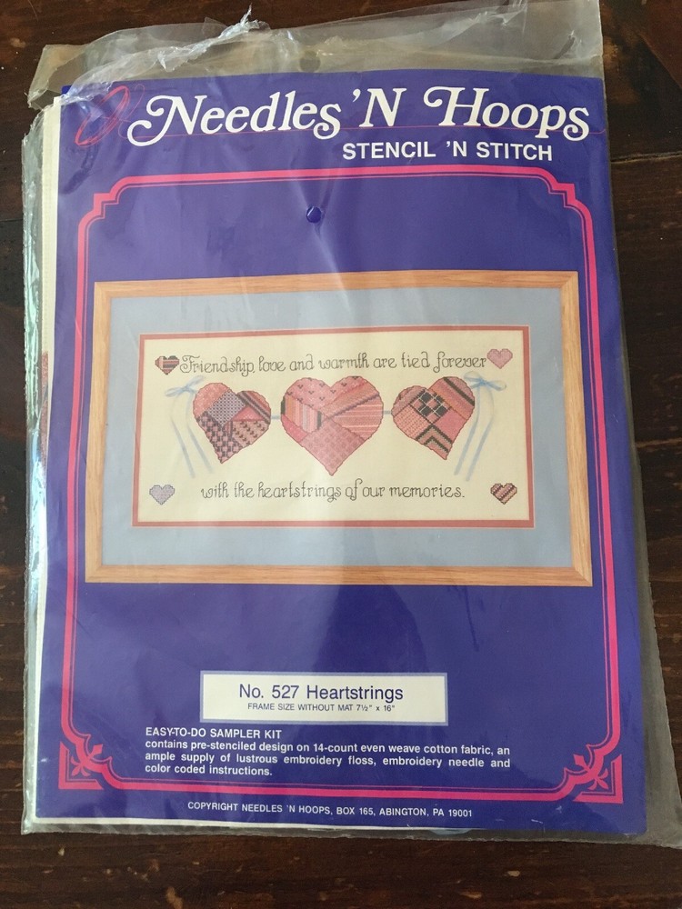 Needles ‘N Hoops  Stencil ‘N Stitch Kit No527 Heartstrings