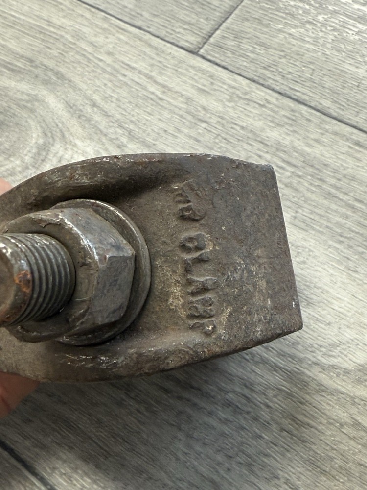 MO CLAMP -C- PAT# 3355777