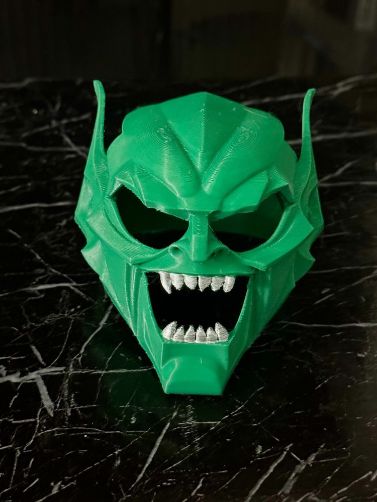 3D-Printed Green Goblin Helmet for Cats