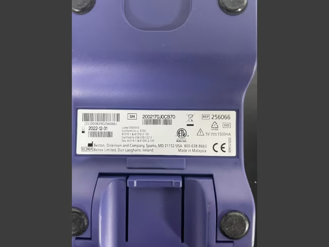 BD Plus Analyzer 256066