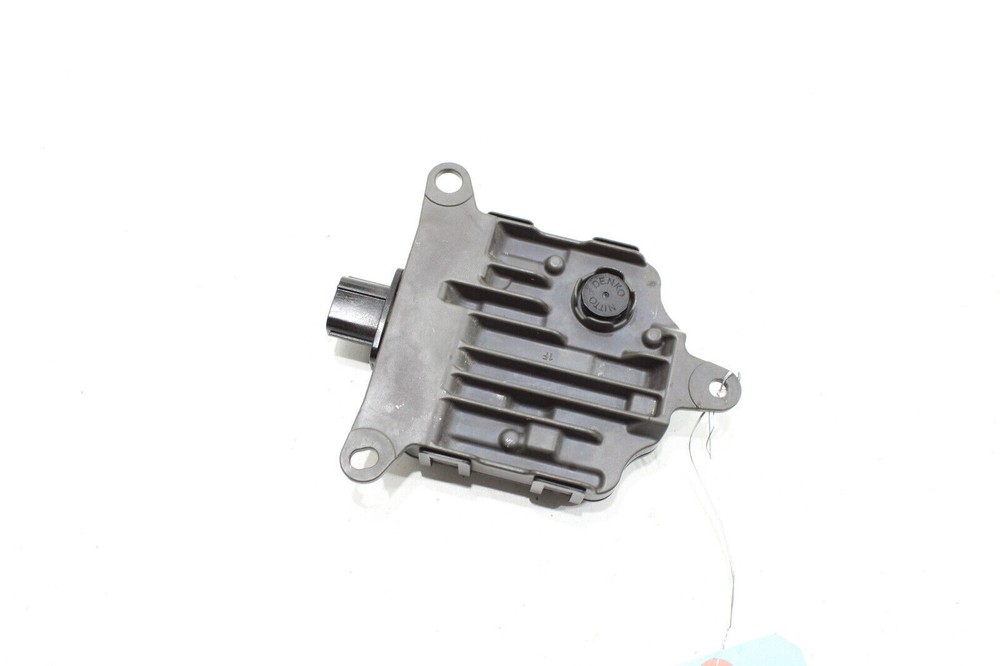 2019 - 2020 TOYOTA RAV4 REAR LEFT BLIND SPOT RADAR SENSOR MODULE UNIT OEM