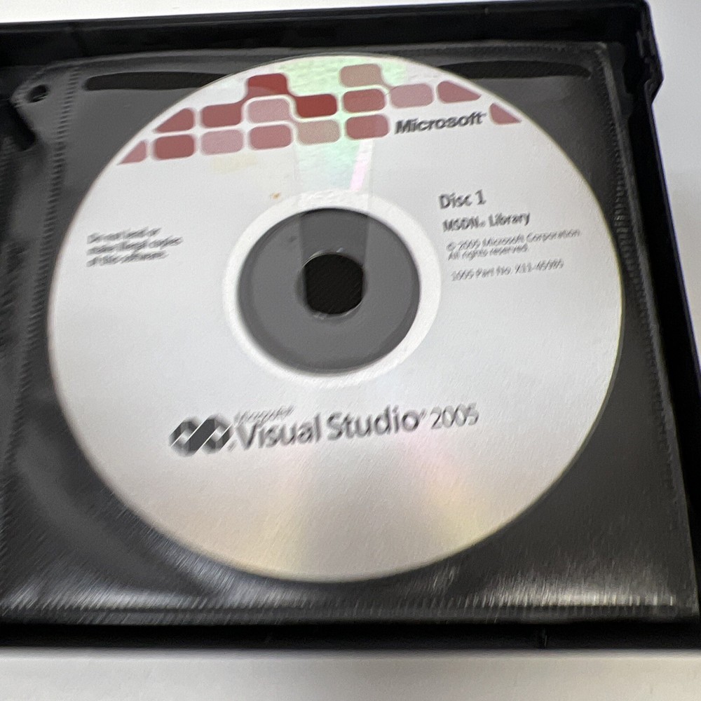 Retail Microsoft Visual Studio 2005 Standard Edition Academic 5 Disc Set W/ Key