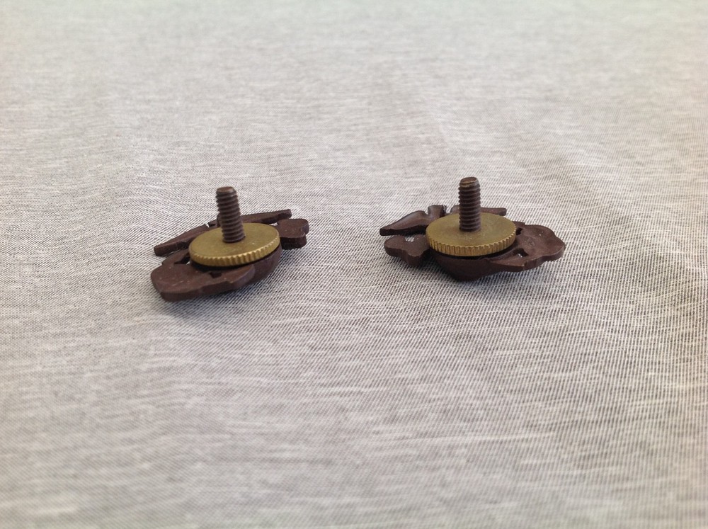 2 Krew USMC Screw Back Hat Badges