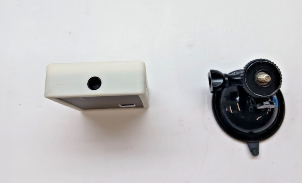 Lumecube LC-PANELMINI1 Smart LED Light with Diffuser & Suction Cup Holder